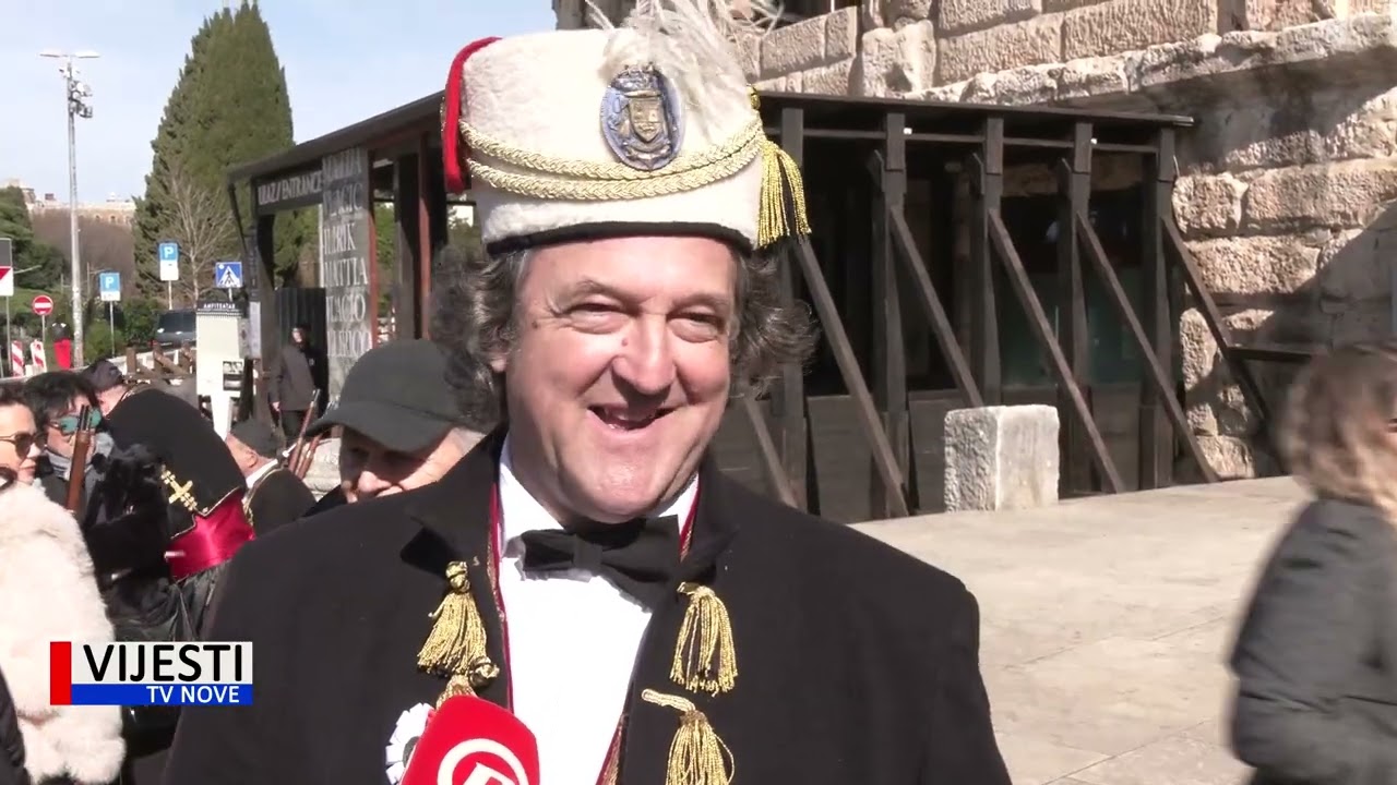 Vijesti TVN -  U Puli je održan svečani mimohod pripadnika Bokeljske mornarice