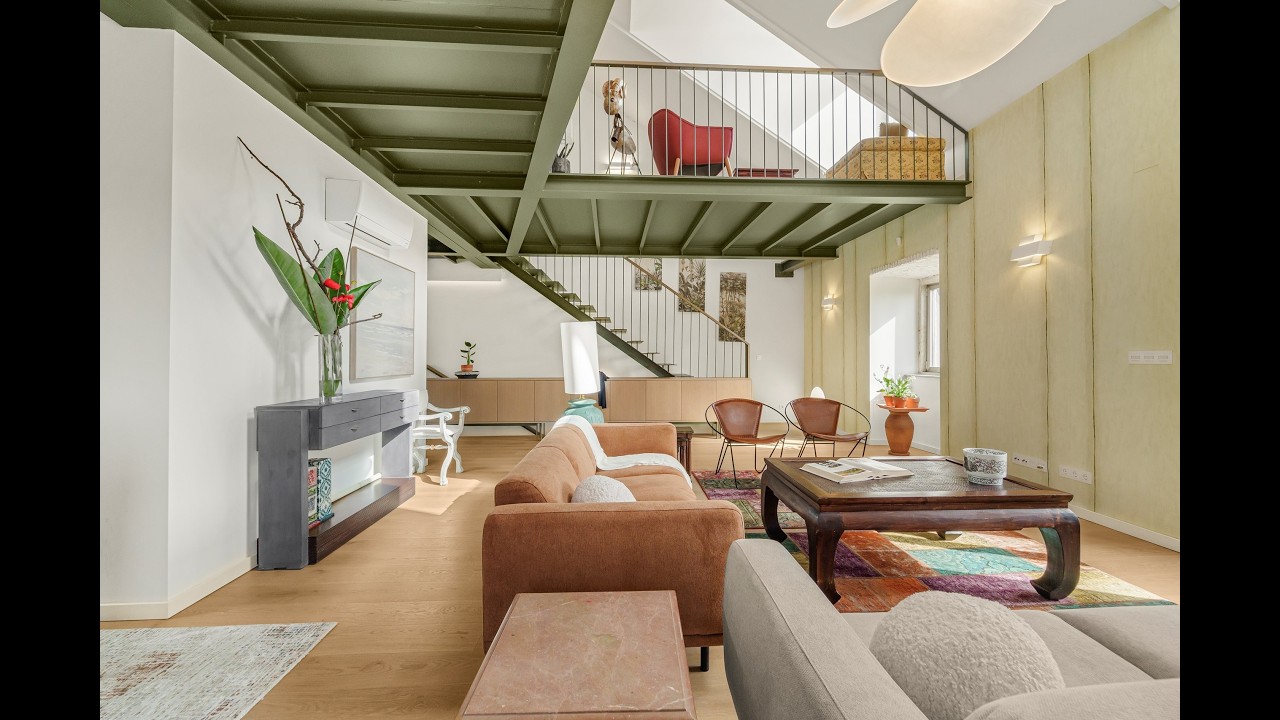 Luxury 3-Bedroom Historic Townhouse in Paço de Arcos, Lisbon - 240m² Fully Renovated