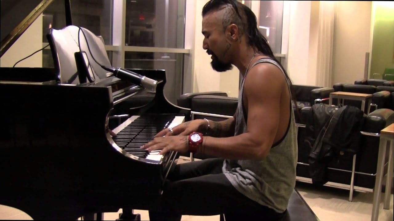 Nahko Bear 