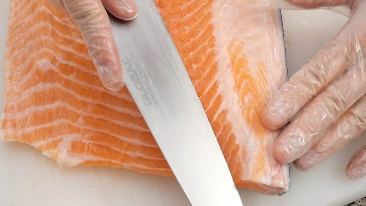 salmon cutting for sushi | 殺鮭魚展示｜lever un filet de  saumon