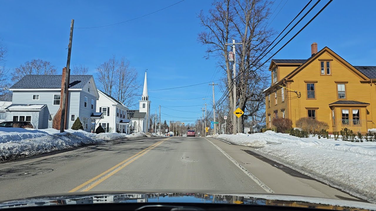 Pretty sunny drive dodging potholes from KenWo to Kingsport, Nova Scotia, Canada