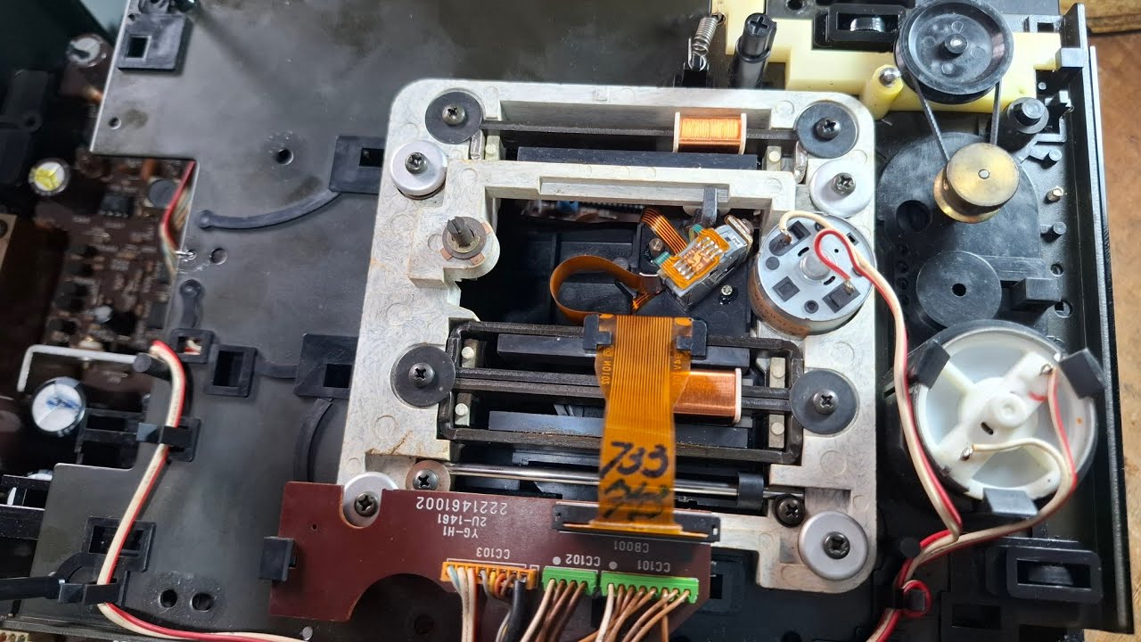 KHỦNG KHIẾP QUÁ - DENON DCD 1600