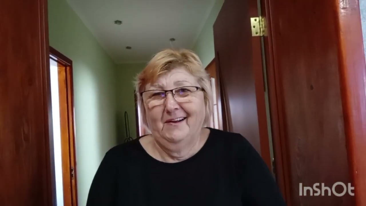 Я уже с вами мои друзья. Сегодня обрезаю виноград # убираю двор.