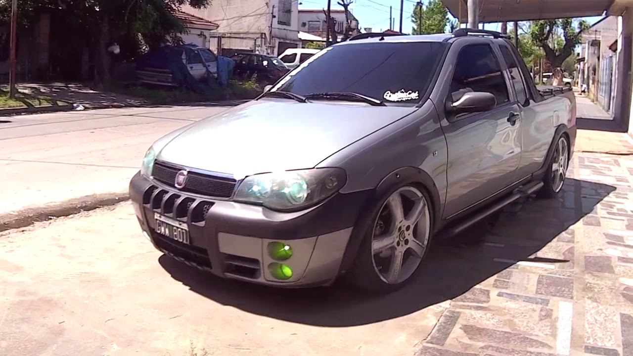 Ploteo [vinylwrap] Gold Chrome en Fiat Strada 