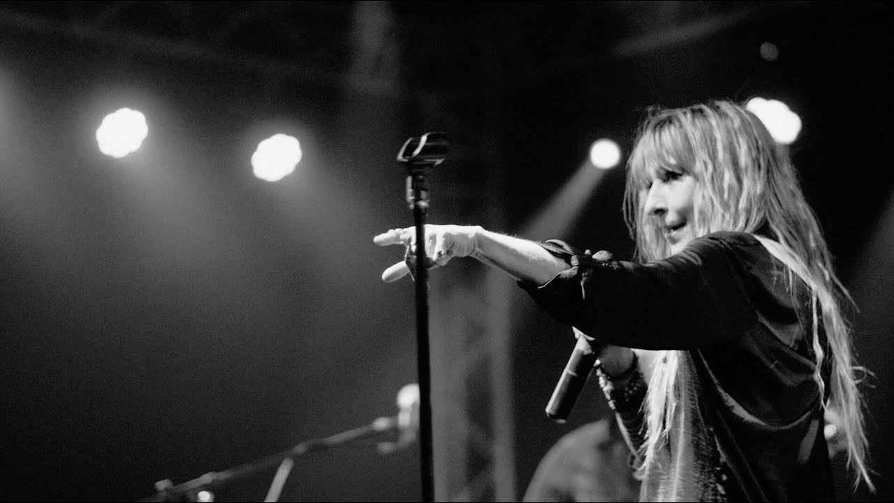 Véronique Gayot Band - Dynamite And Gasoline  (Official)