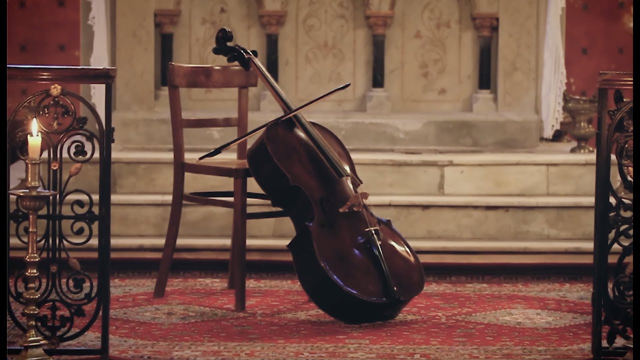 Clara Pouvreau plays Bach violin sonata on cello Piccolo