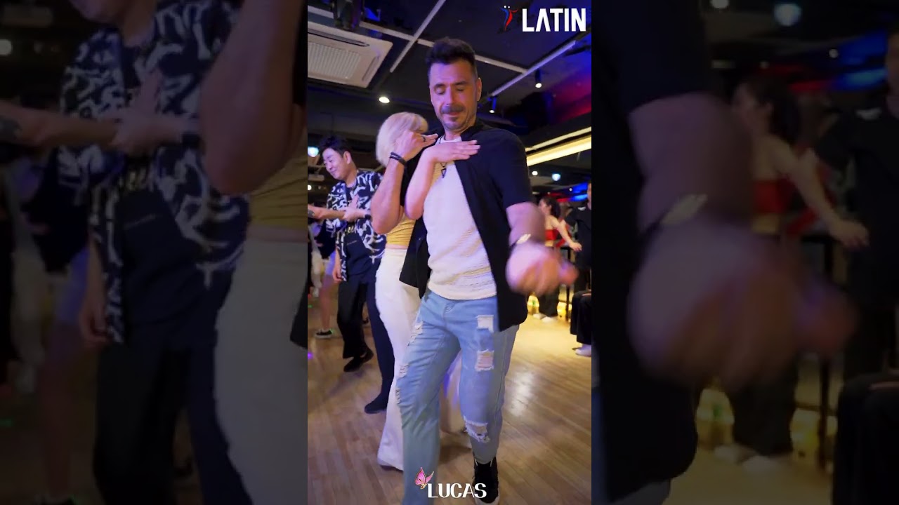 샤랄라 y 알렉스 @ Salsa Bachata Dance in TO LATIN 2024 07 27 C0031