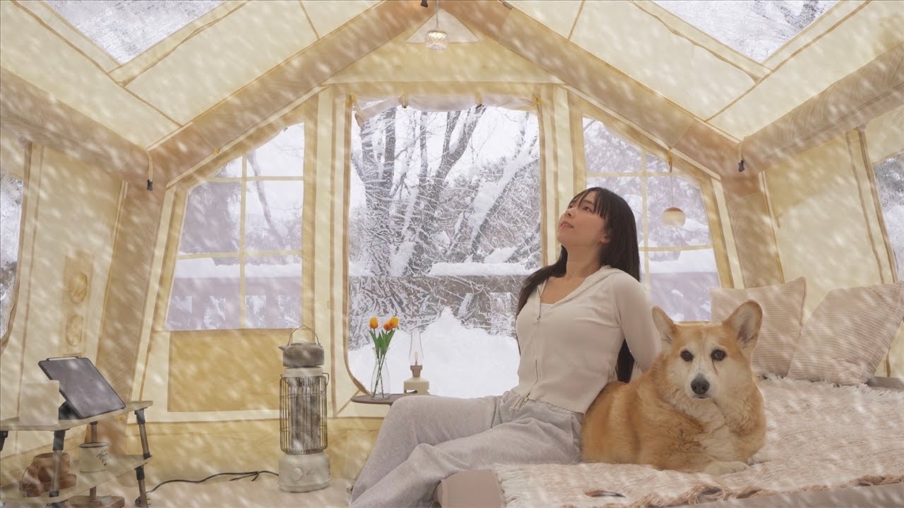 ❄️CAMPING IN HEAVY SNOW WITH A SMALL INFLATABLE TENTㅣSNOW ASMR