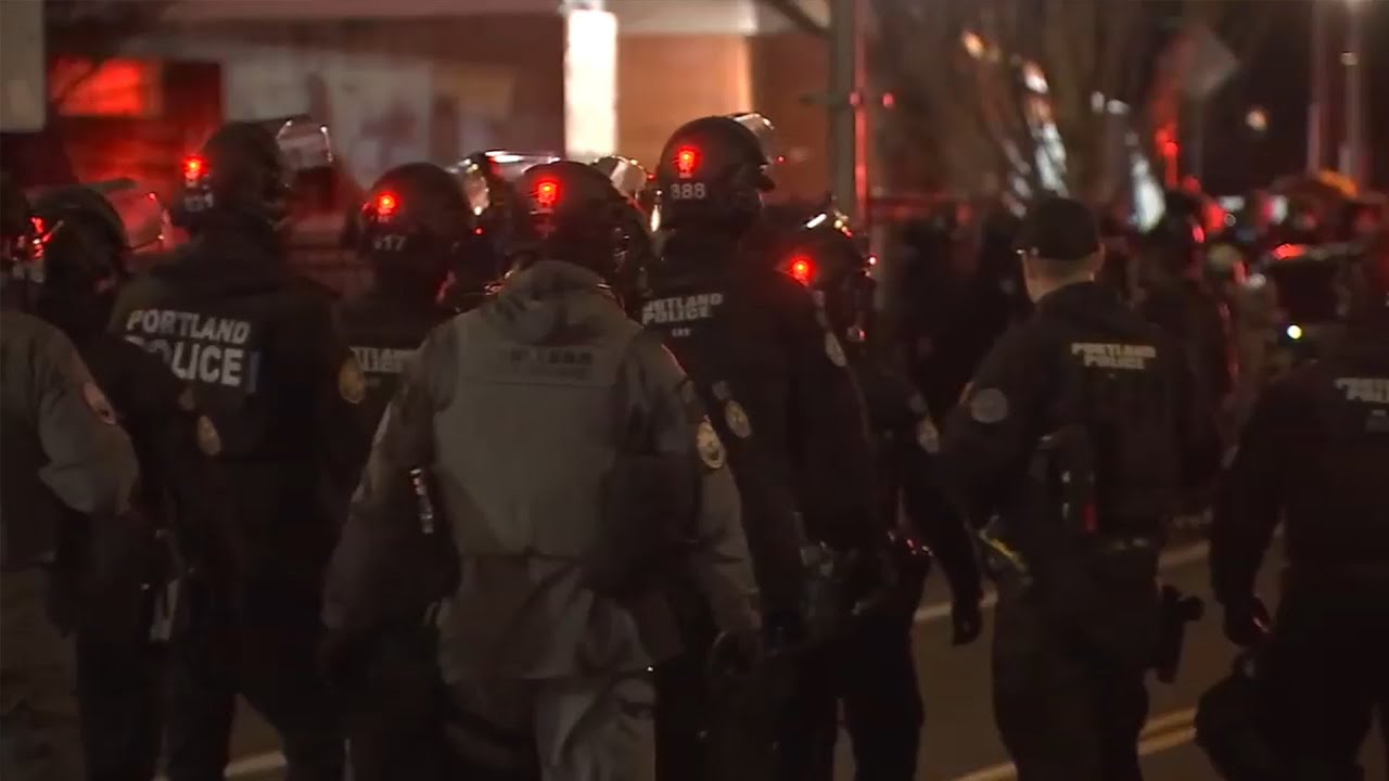 LIVE: Protesters gather outside the Portland ICE facility on Saturday night
