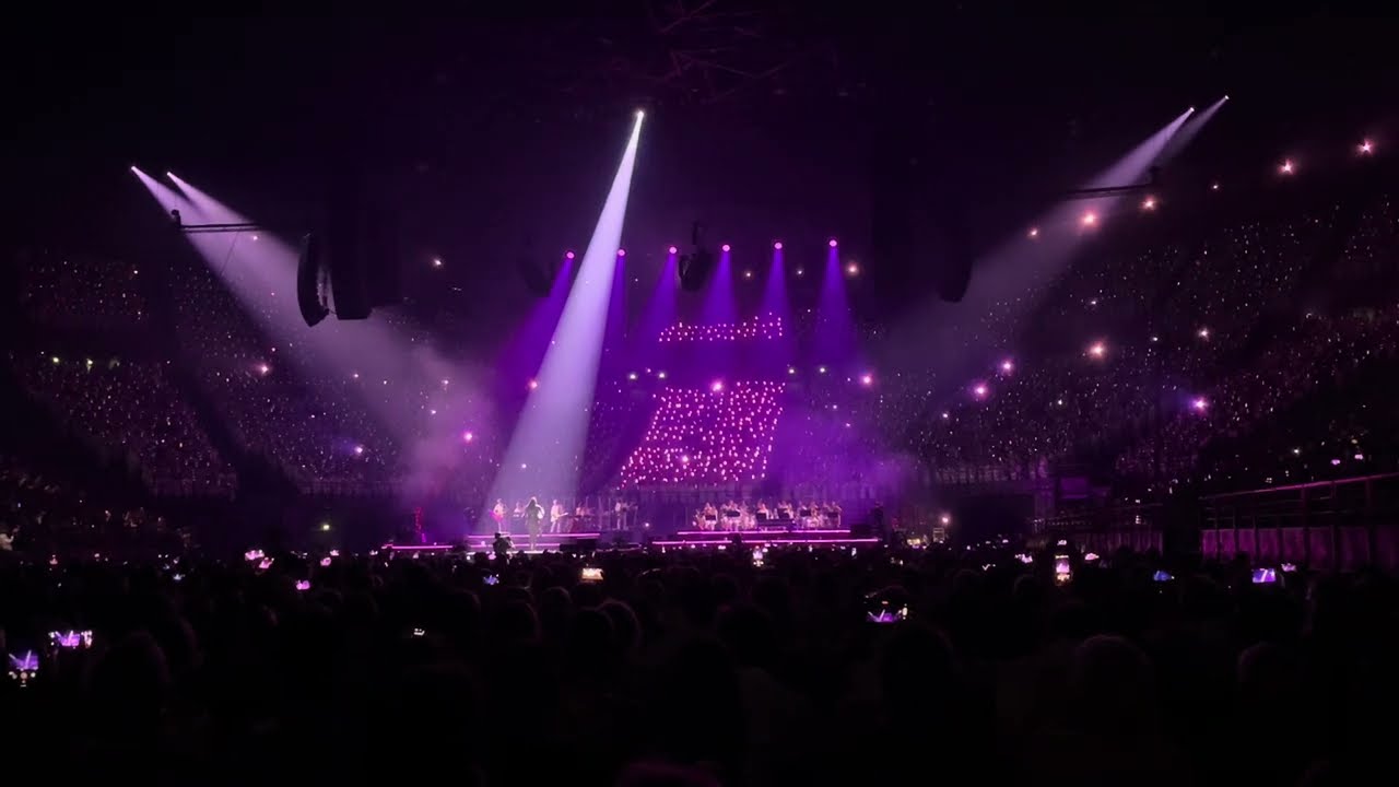 Spectacul'Art chante CLOCLO à l'Accor arena