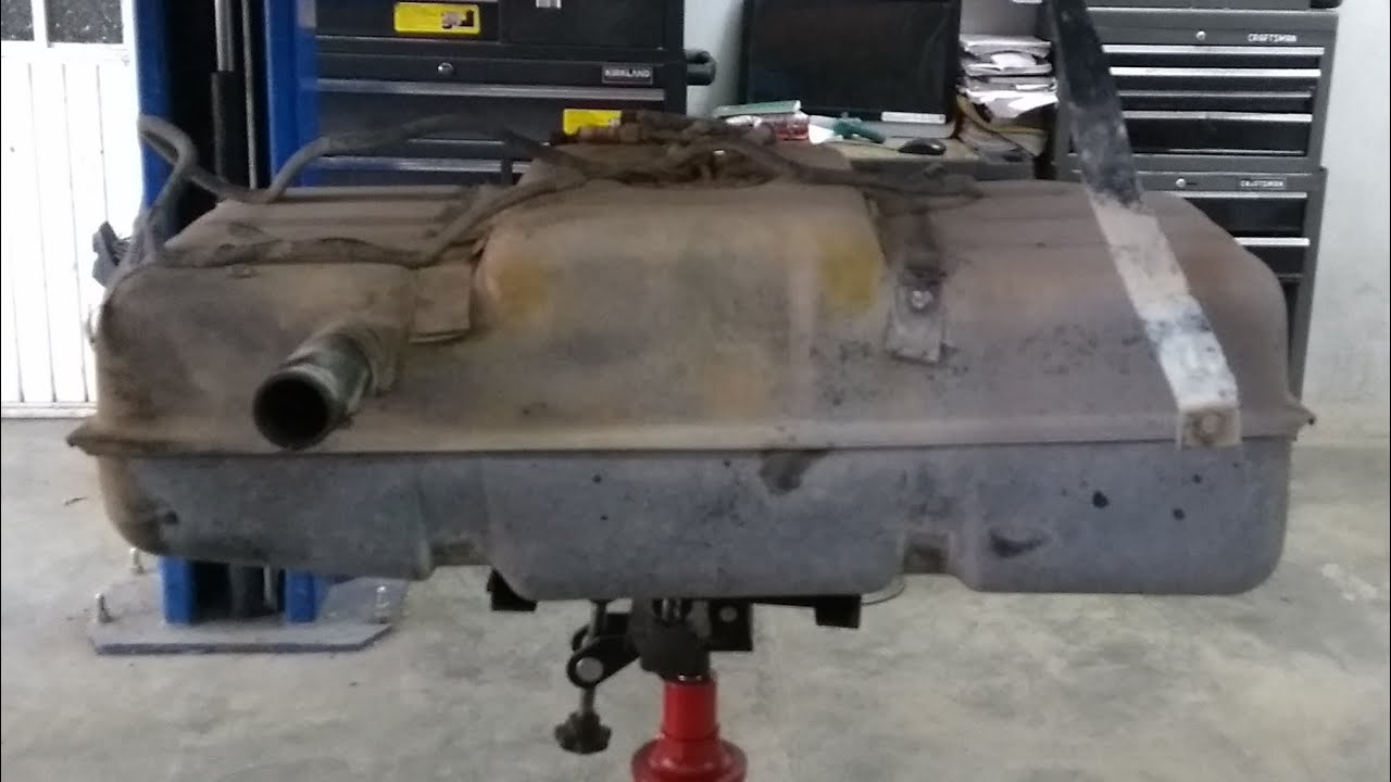Tanque de combustible bajarlo quitar procedimiento