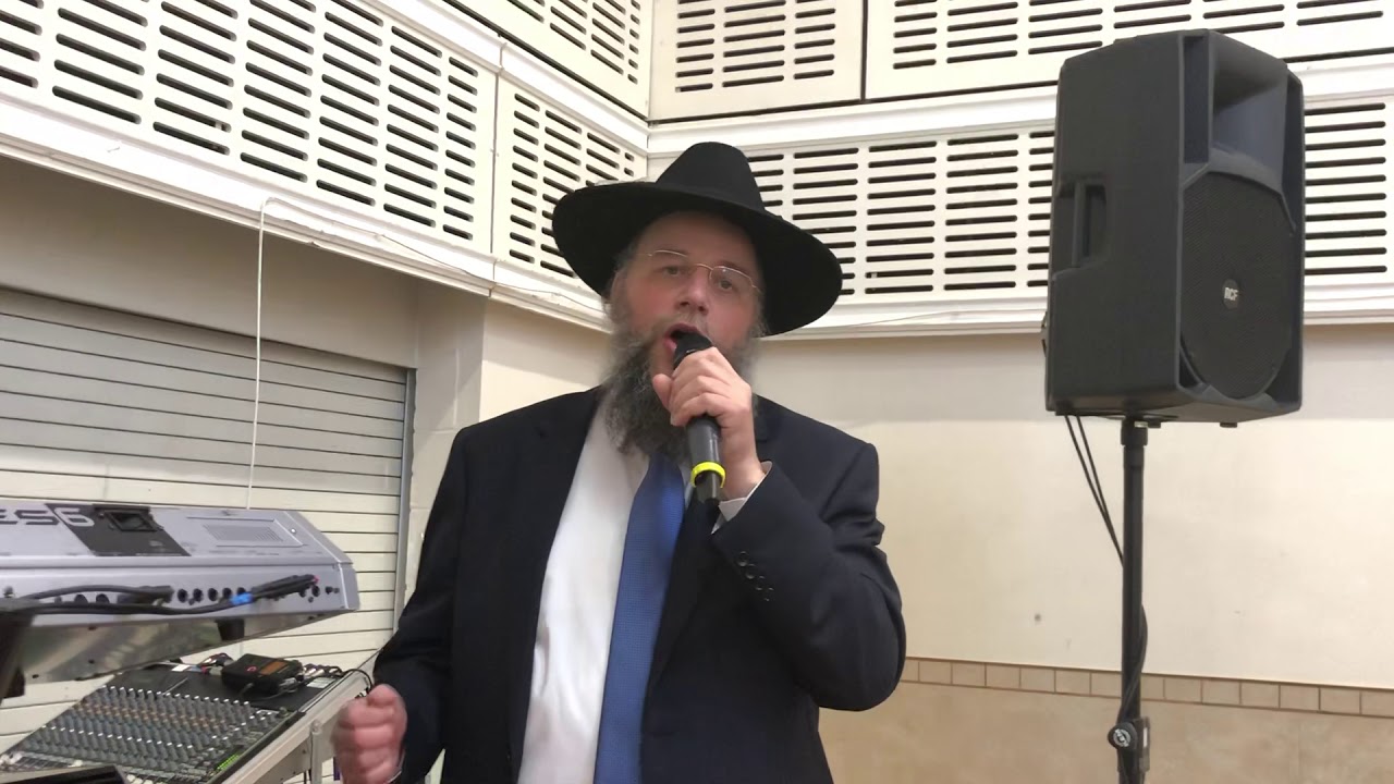 Shoshanas Yaakov Modsitz by Ezra Lubelsky