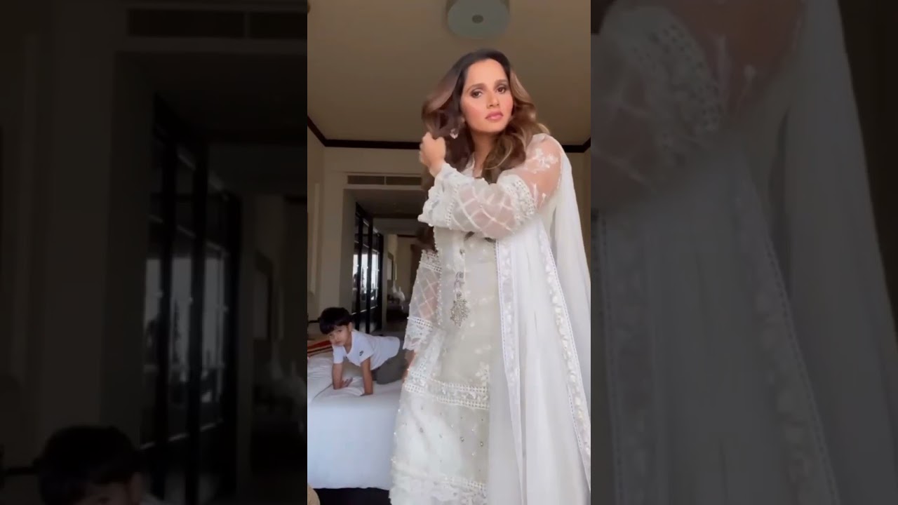 Sania Mirza clothes changing transition video||Sania Mirza viral Instagram reel #saniamirza #shorts