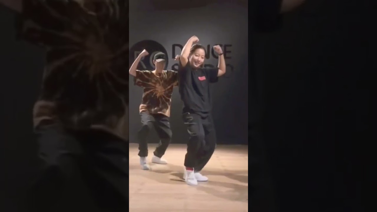 CL +HWA+ CHOREOGRAPHER  Olivia Skye cover by Mei Mei and Thant Zin Phyo