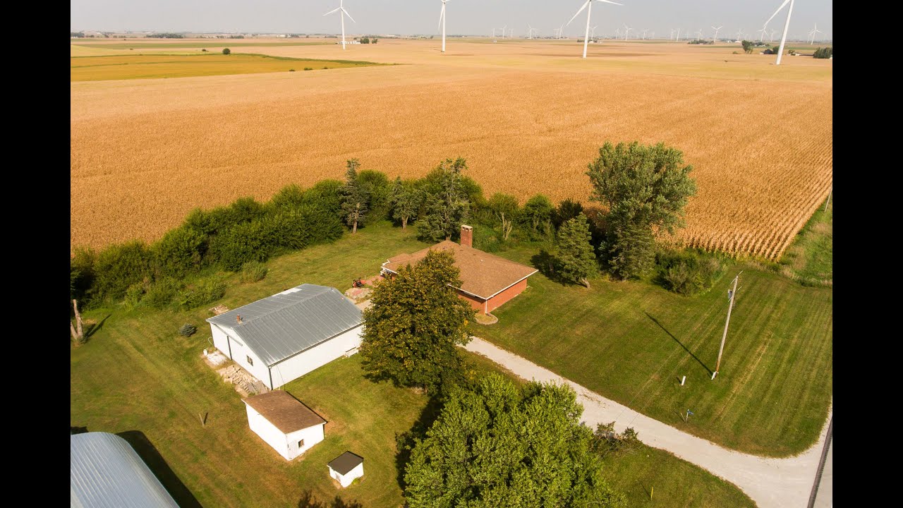 Brick Ranch Home 3 Bed, 1.5 Bath | Zearing, IA