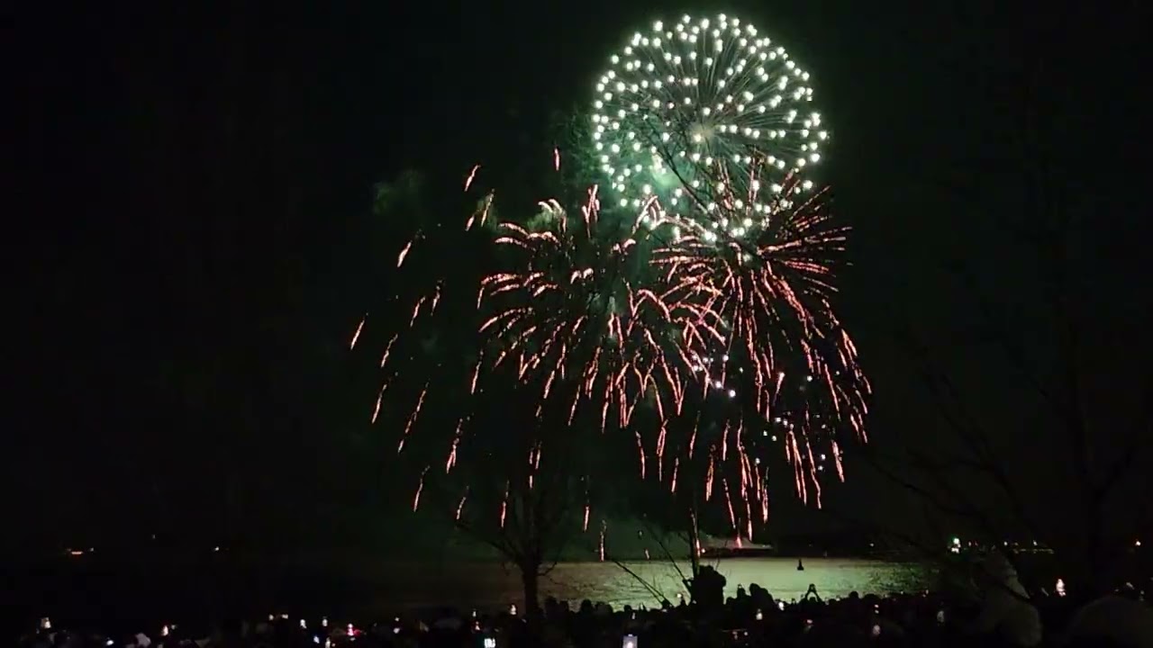 from Toronto Harbourfront #fireworks #newyear #Toronto #2026