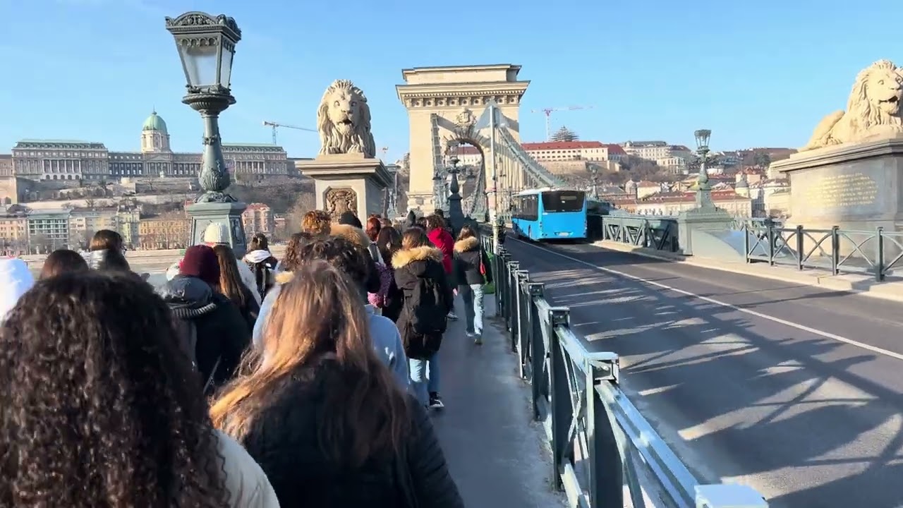 Walking on Szechenyi Lanchid in Budapest - 07/02/2024