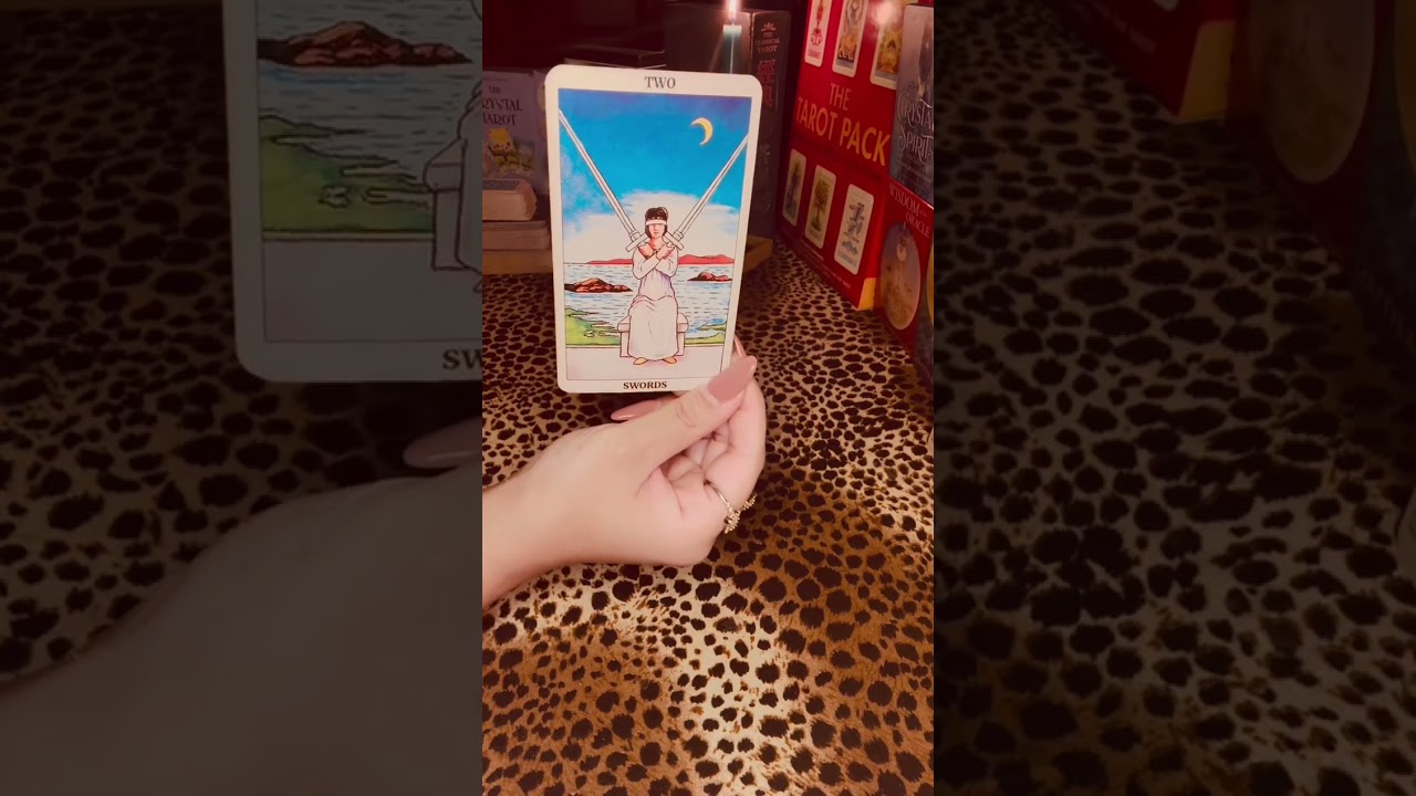 قراءة الآمراء 🤴&hearts;️ ✨و الأميرات 🫅✨&hearts;️ بثلاث مجموعات بين الماضي و الحاضر و المستقبل ✨ #تاروت #viral 