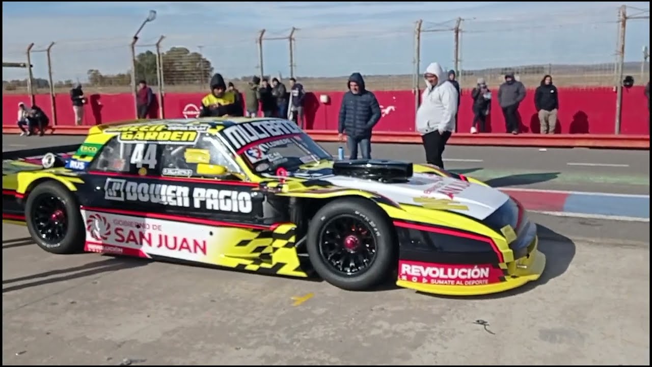 Autódromo del AMCO: El equipo del Guri Martínez probó en Olavarría