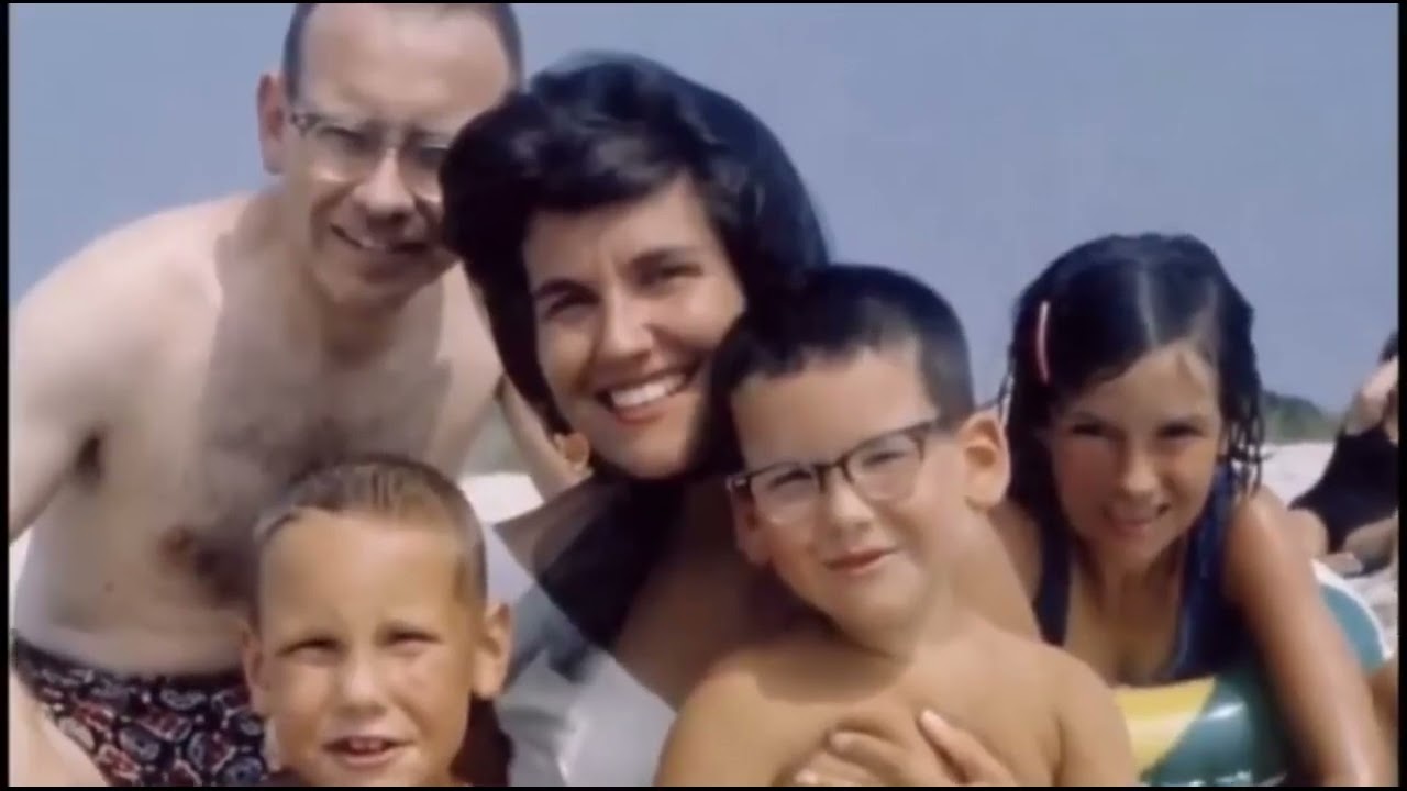 Warren Buffett Documentary - Bloomberg Game Changers