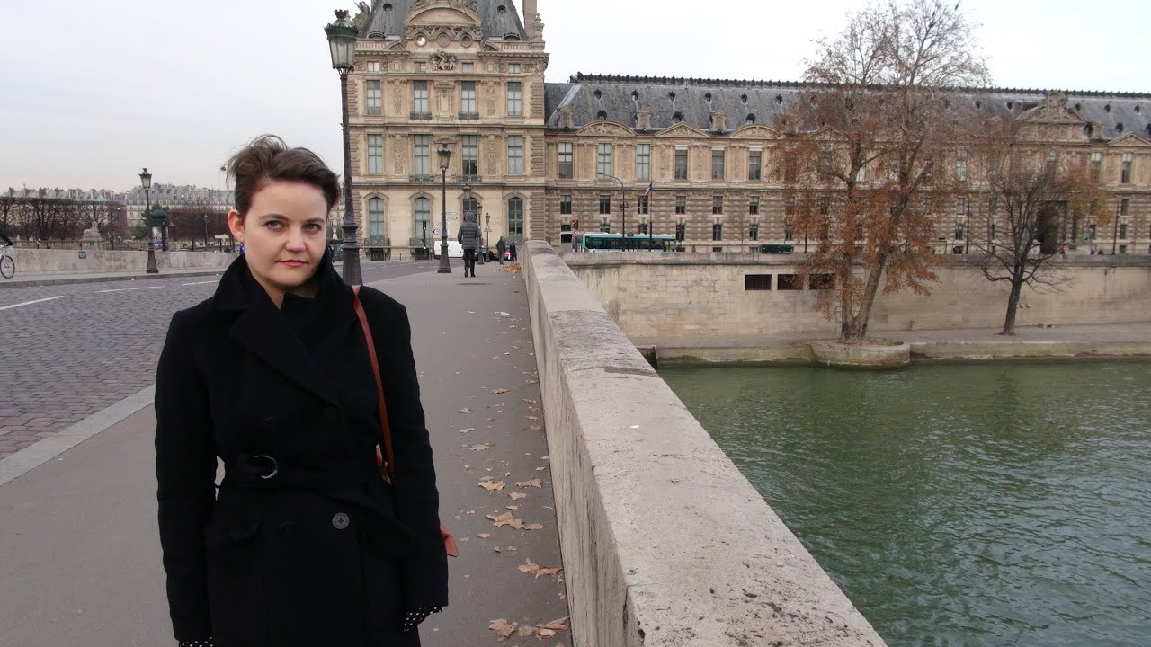 A girl in Paris - Sony HXR-NX30