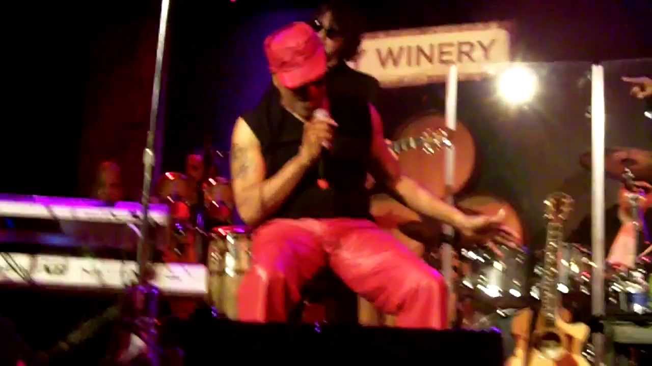 Bobby Womack Live - Change Is Gonna Come / Lookin' For A Love / If You Think You're Lonely Now