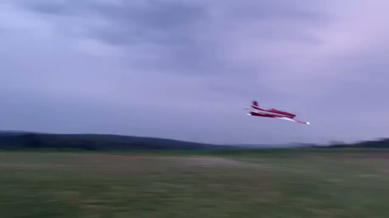 Tucano Juniaer 20cc Elétrico Aeropolaco