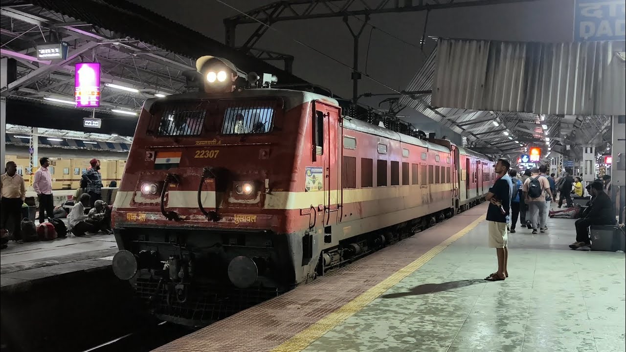 BSL WAP-4 with 20111 Mumbai CSMT - Madgaon Konkan Kanya Express departs from Dadar Central