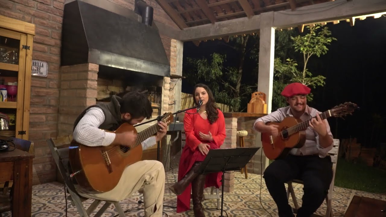 Nicole Carrion-Chamarrita de una Bailanta|Yaguatirica|Tormenta y Milagrosa|O ultimo tirão Enganchado