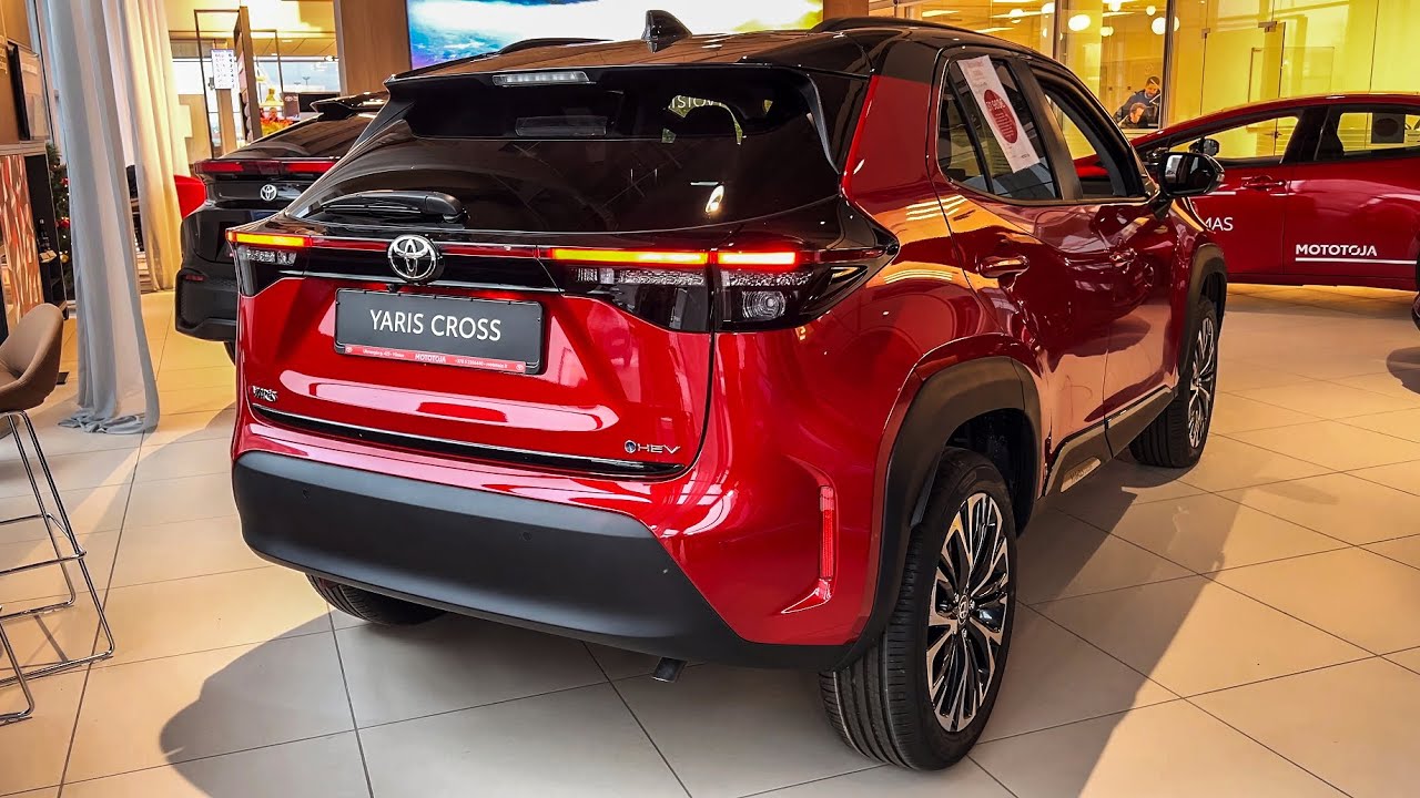 TOYOTA YARIS CROSS 2025 - INTERIOR AND EXTERIOR WALKAROUND 4K