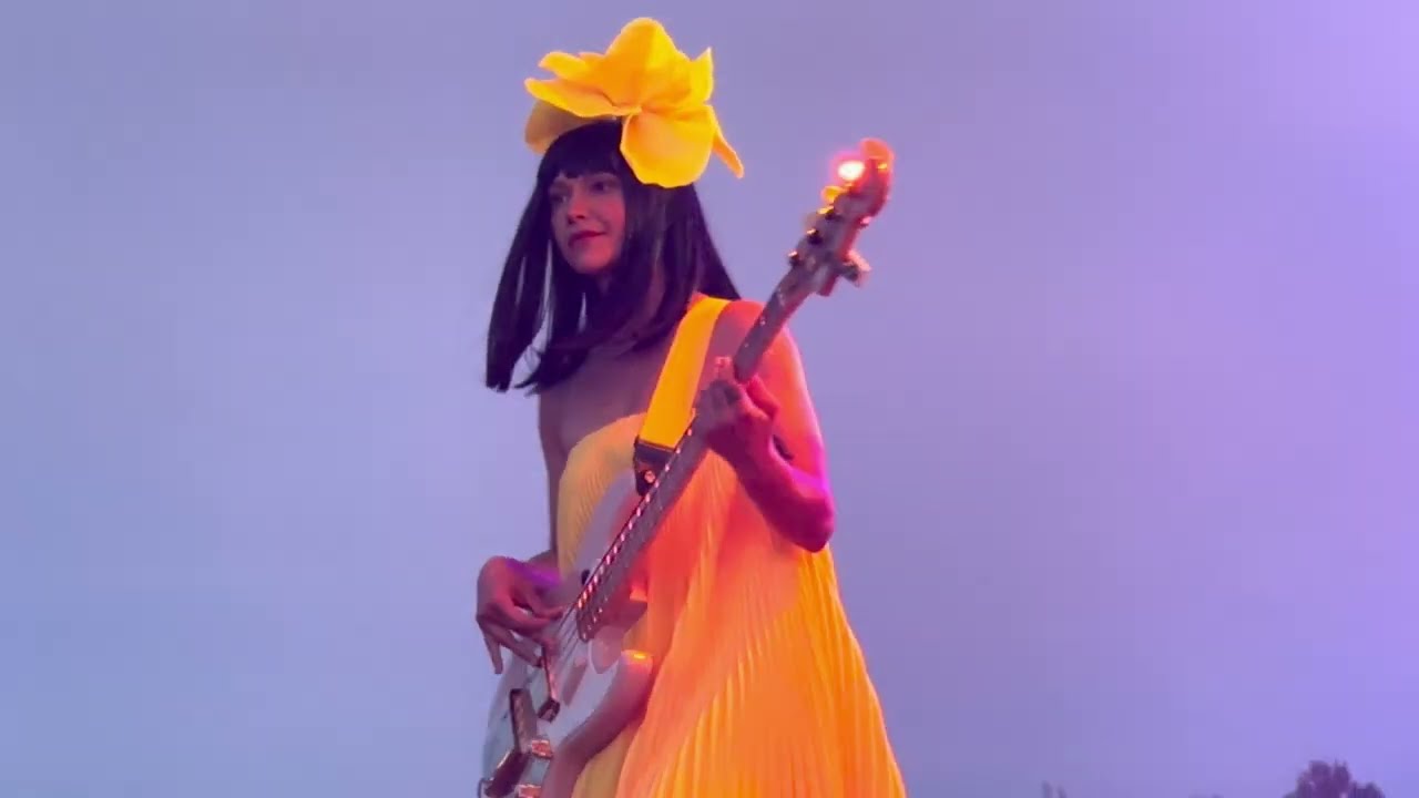Khruangbin [[Live at Rock Werchter 06-07-2024]]