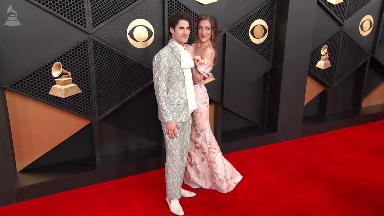 DARREN CRISS And MIA SWIER | Red Carpet Fashion Cam | 2026 GRAMMYs