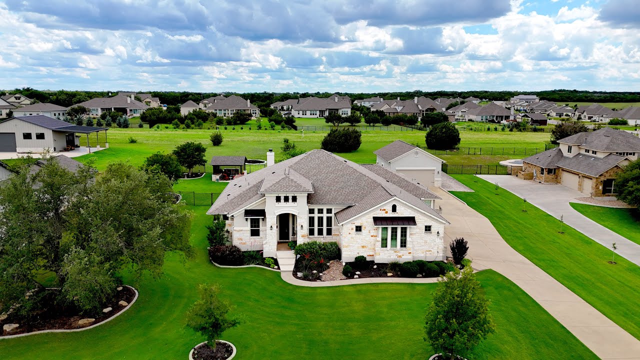 Liberty Hill, TX Home on 1 Acre Lot! Car Lovers Dream Garage in Beautiful Clearwater Ranch