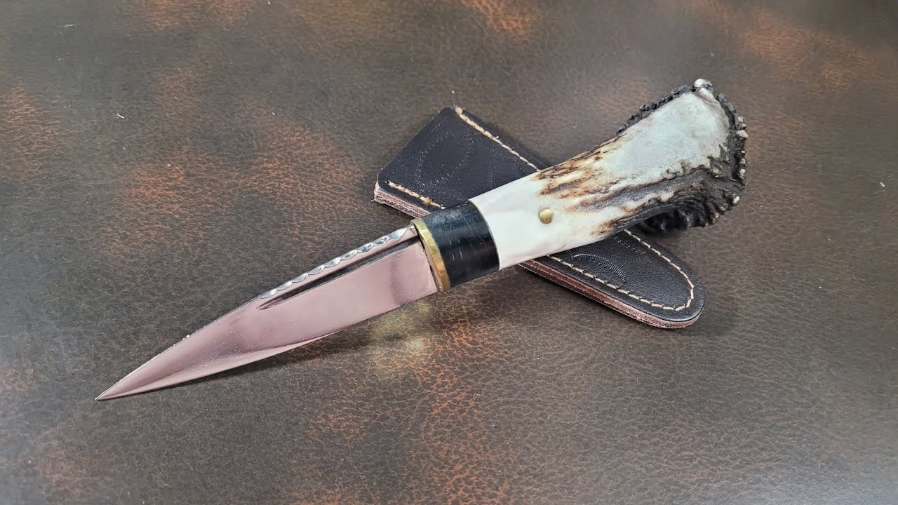 THE SHARPEST EDGE: The Sgian Dubh(Skeen Doo) by John Nowill and Sons