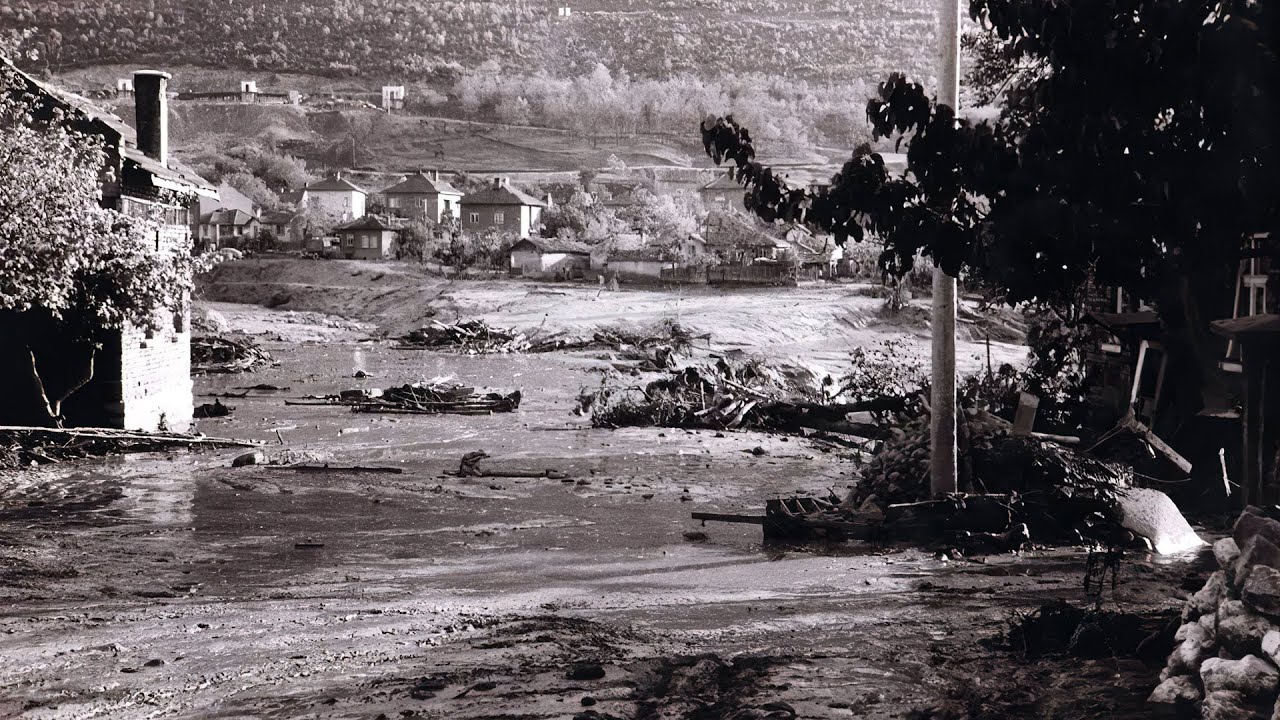 Катастрофата на хвостохранилището над Згориград, България, 1966 г.