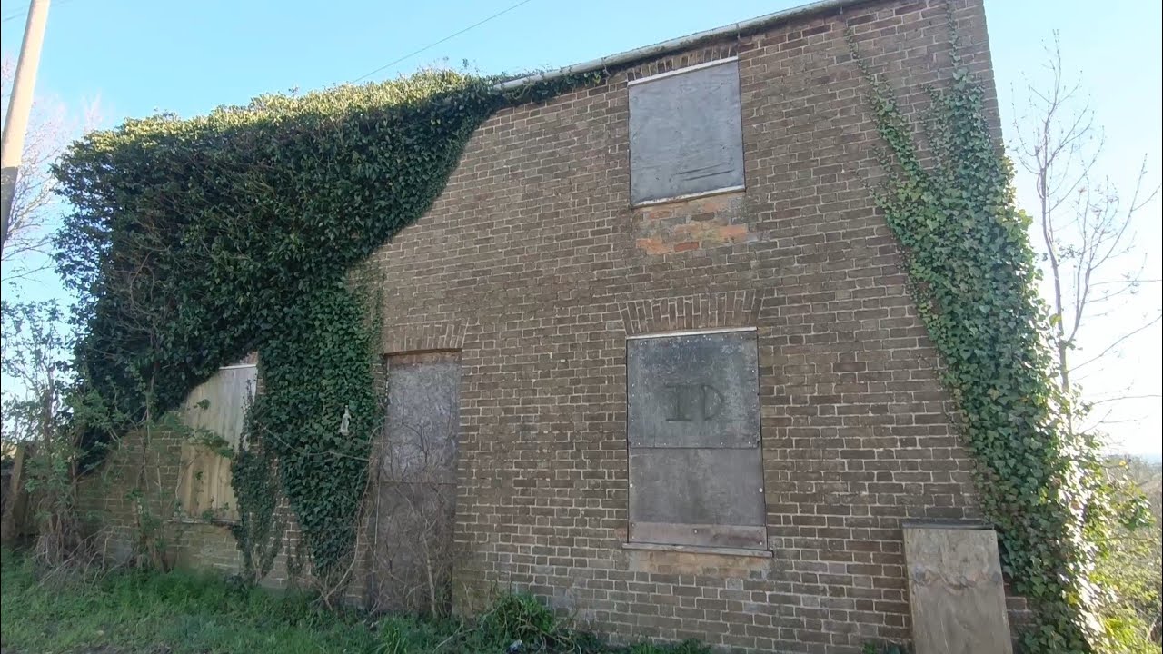 ABANDONED HOUSE OF LOST MEMORIES - A Family's Burned Home Where Ted's & Toy's Still Remain  