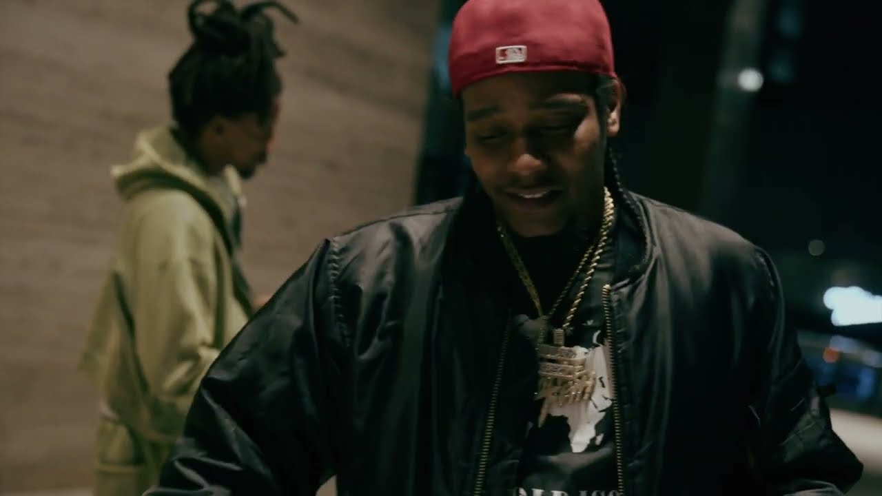 PANAMERA P - LA FAMILIA FEAT. CHASE FETTI (OFFICIAL MUSIC VIDEO)