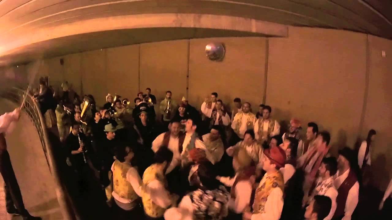 Xaranga lo-lo-ló Falles sueca 2014. Visita de cortesía Tunel 1