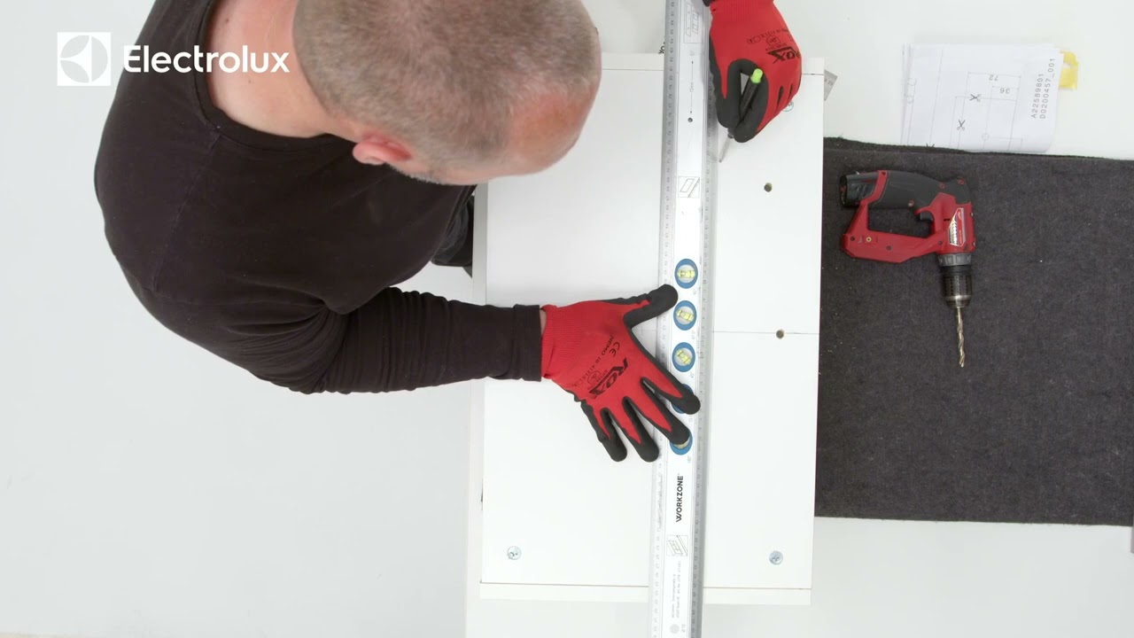 Electrolux. Instalace digestoře 700 FLEX Hob2Hood LFG616X.