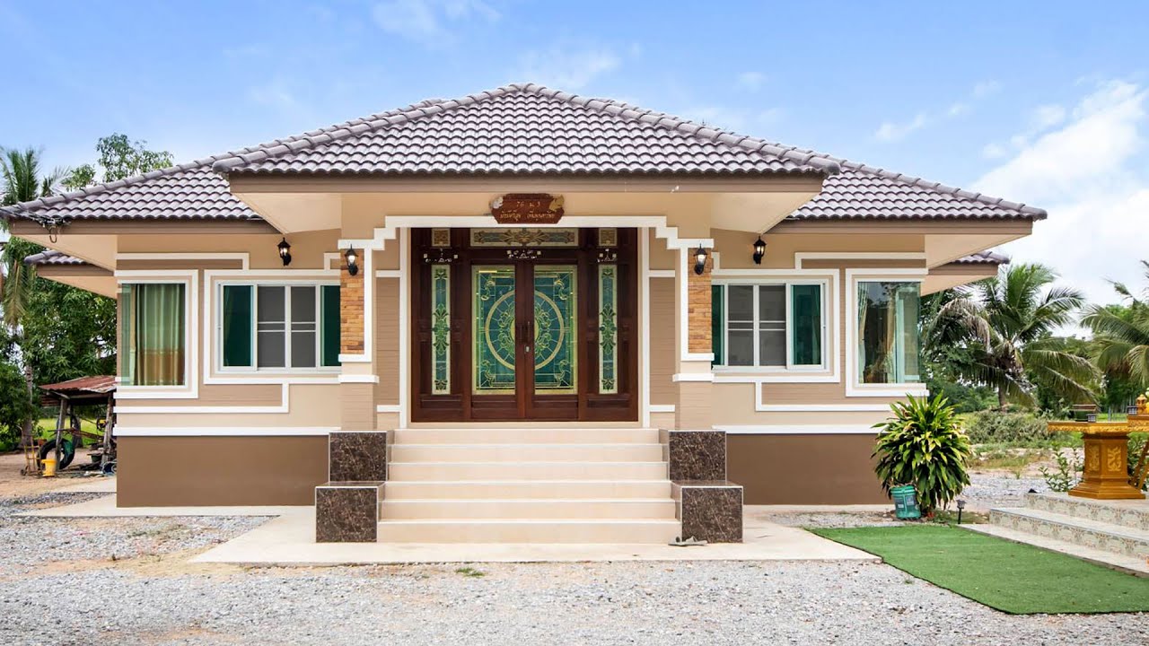 บ้านสไตล์ร่วมสมัยหลังคาทรงปั้นหยา 3 ห้องนอน 2 ห้องน้ำ พื้นที่ใช้สอย 144 ตร.ม.