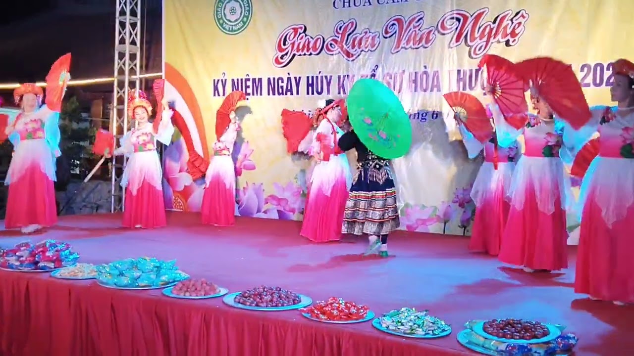 Múa giao lưu văn nghệ