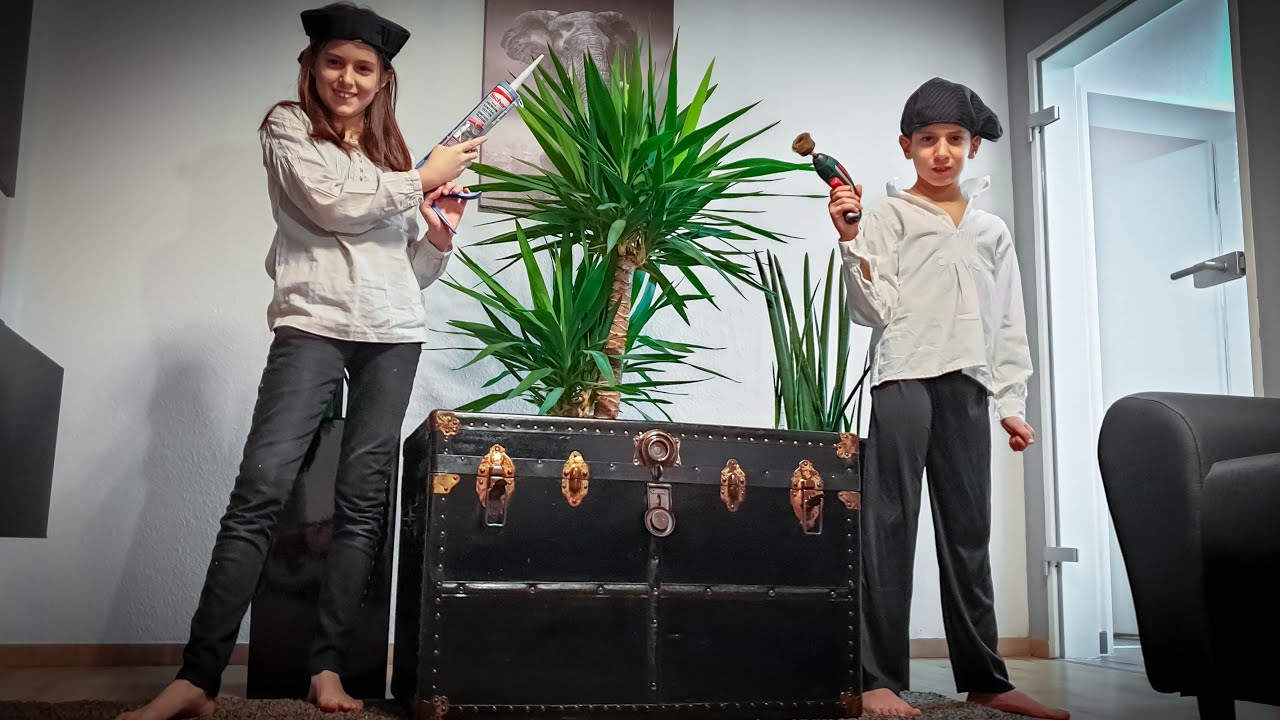 Restoring 100 years old Steamer Trunk