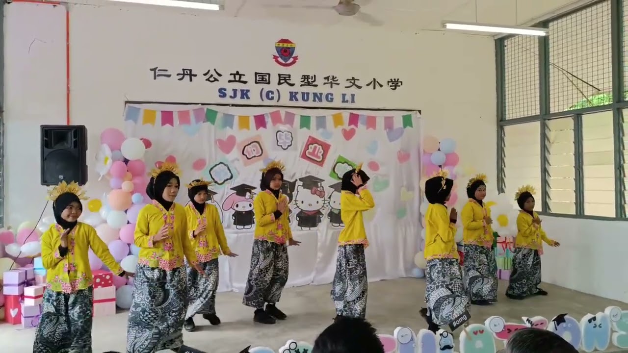 第77届毕业暨颁奖典礼舞蹈表演《 DIKIR PUTERI》