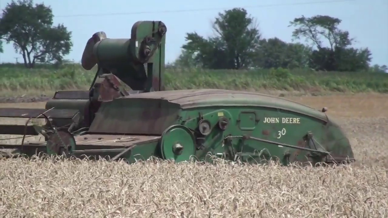 John Deere 30 Pull-Type Combine Harvesting Demonstration, Will County Threshermens Show