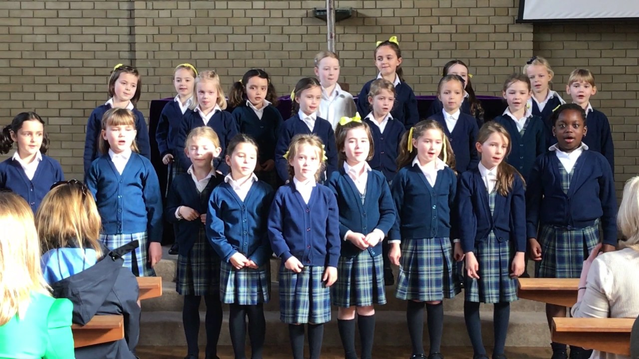 Year 2 Singing S Club 7 -  Reach For The Stars