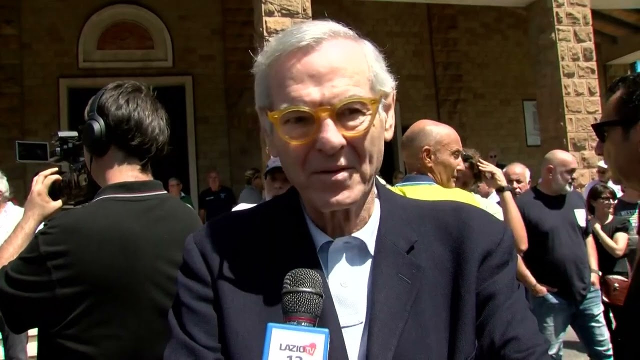 Funerali Vincenzo D'Amico - l'ultimo saluto della città di Latina