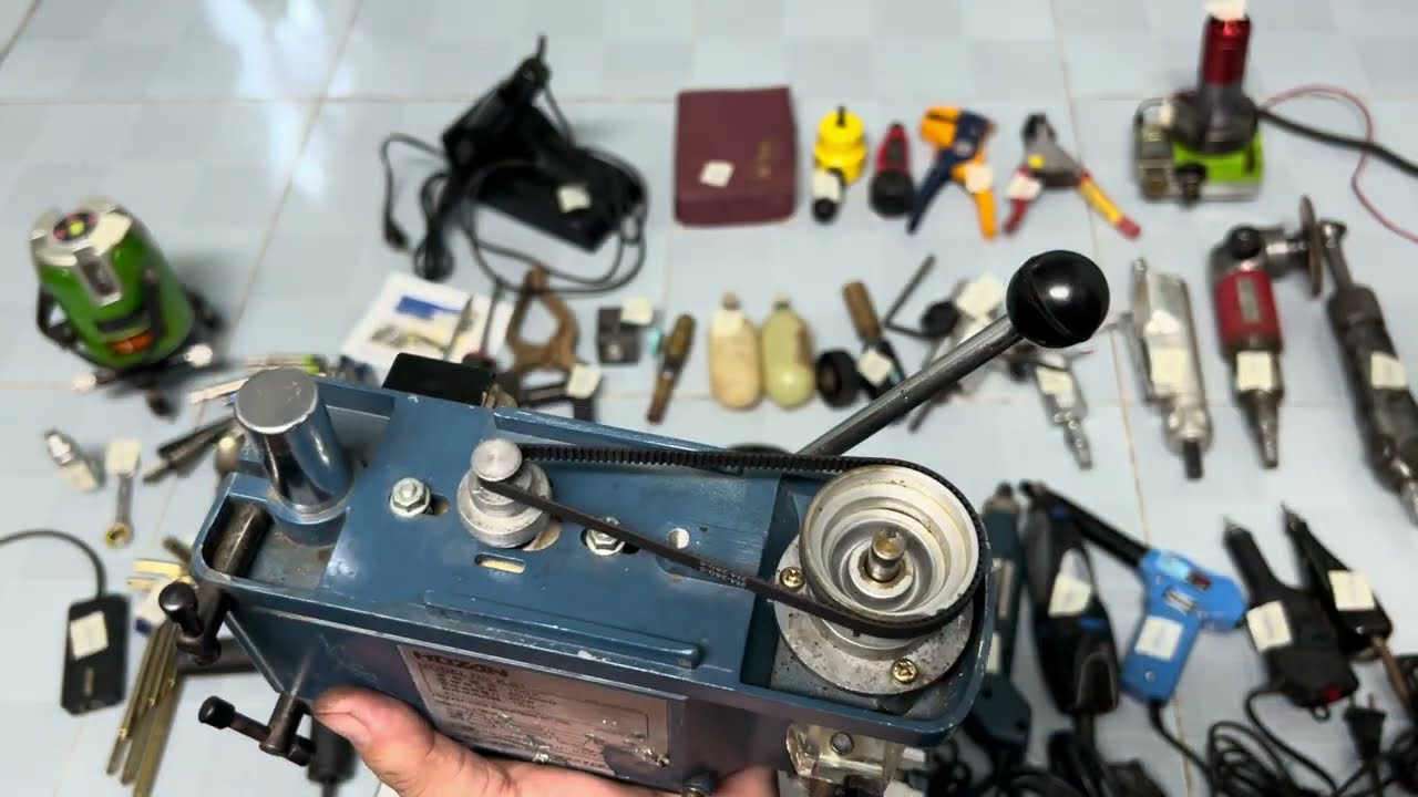 Khoan bàn mini,máy cắt siêu âm,mâm cặp xoay,máy đục mũi đục gỗ,cân laser 5 tia xanh,đo vòng quay