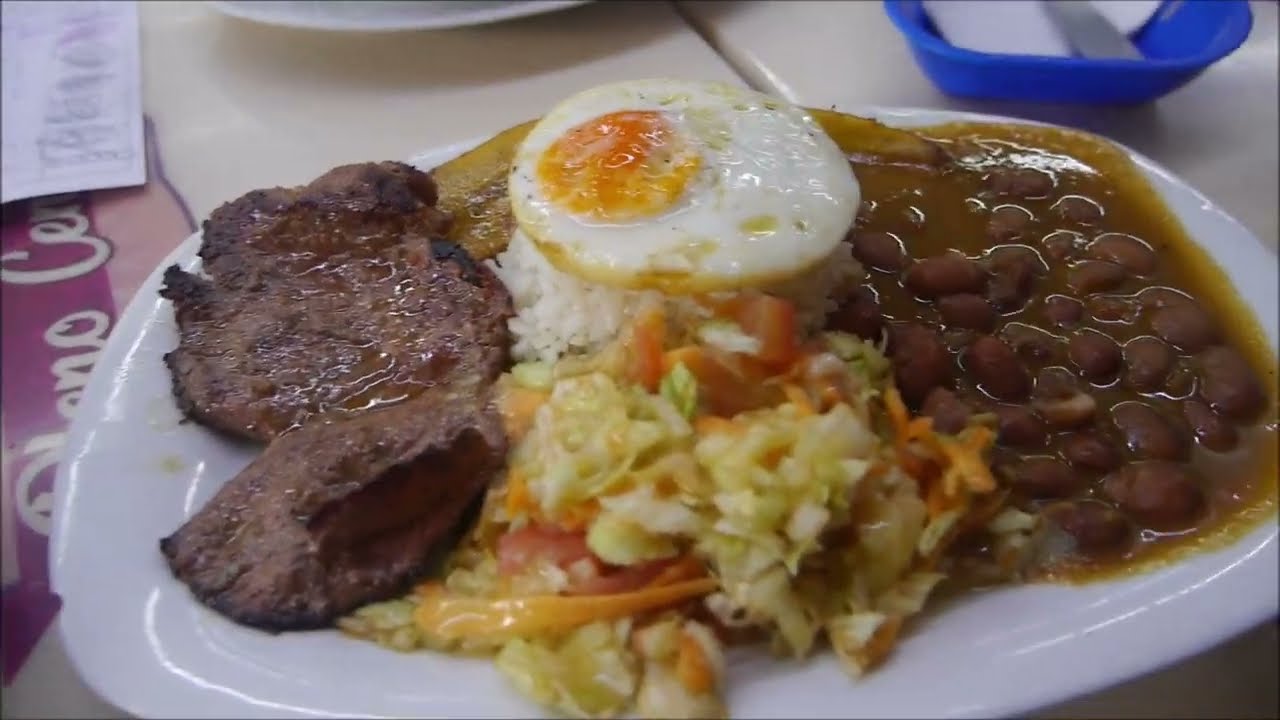 COMIDA DE MEDELLÍN 🇨🇴 EXPLORANDO LA GASTRONOMÍA DE LA CAPITAL PAISA 👍