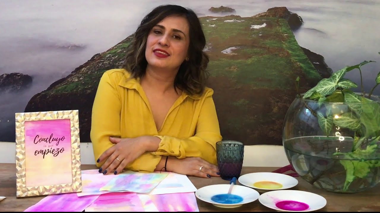Tutorial pintar fondos con acuarela o gouache y poner frases afirmativas para cada mes del a&ntilde;o