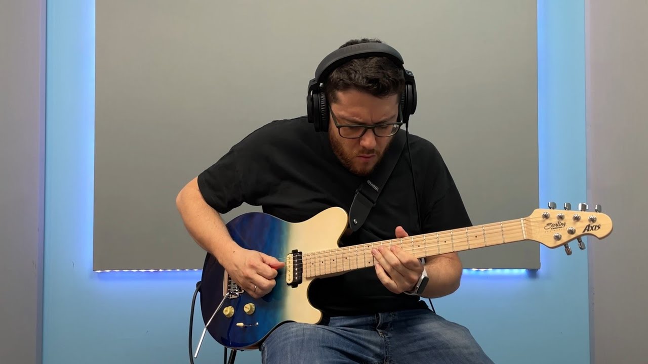 Sterling by Music Man | Axis AX3 QM Spectrum Blue - demo di Michele Bianchi